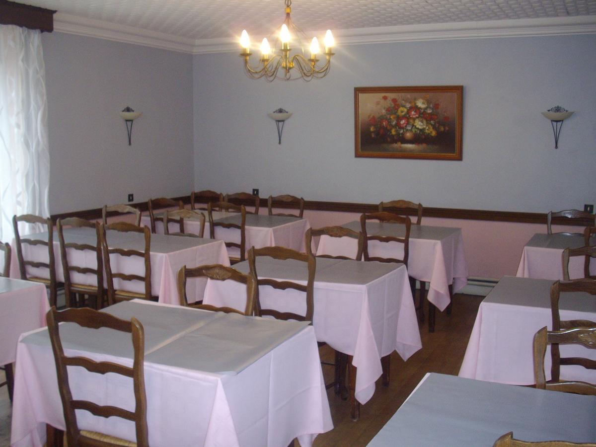 Hotel Restaurant Anglade Le Nayrac Экстерьер фото